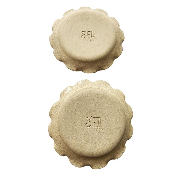 Set Of 2 Handcrafted Ceramic Scalloped Plate Pottery Flower Hand Painted - Picture 4 of 5